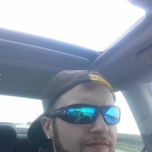 Meet your Posher, Ethan